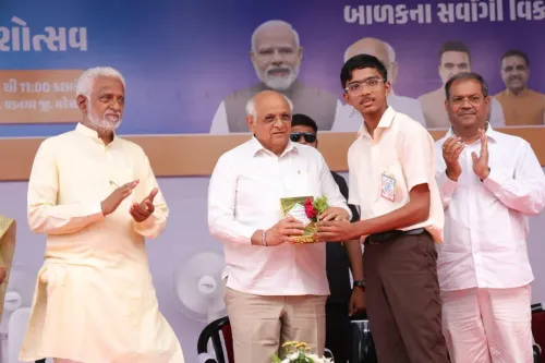 Gujarat CM Honours Students, Takes Road-Safety Pledge at Shala Praveshotsav 2026