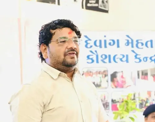 Congress Challenges BJP's Dynastic Politics in Umreth By-Election