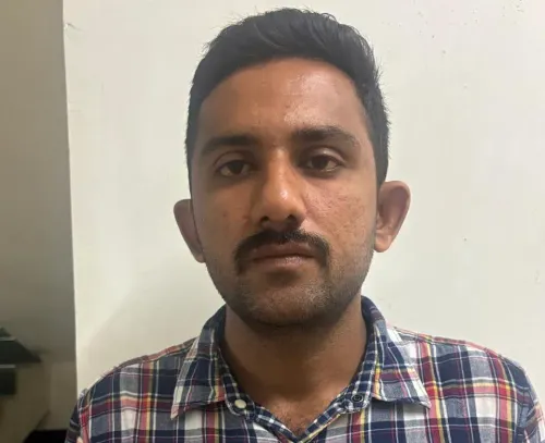 Gujarat cop held in ACB trap for ₹6,000 bribe in Ahmedabad