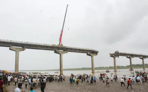 What Caused the Fatal Collapse of Gambhira Bridge in Vadodara?