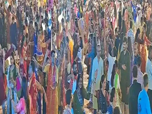 Are Navratri Pandals in Surat Celebrating 'Operation Sindoor'?