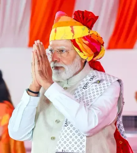 PM Modi's Grand Roadshow in Sanand, Gujarat Ahead of Major Inauguration