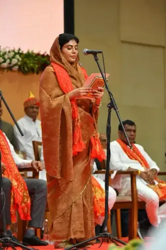 गुजरात सरकार में शिक्षा राज्य मंत्री बनीं रिवाबा जडेजा, पति रवींद्र जडेजा ने सोशल मीडिया पर लिखा भावुक संदेश