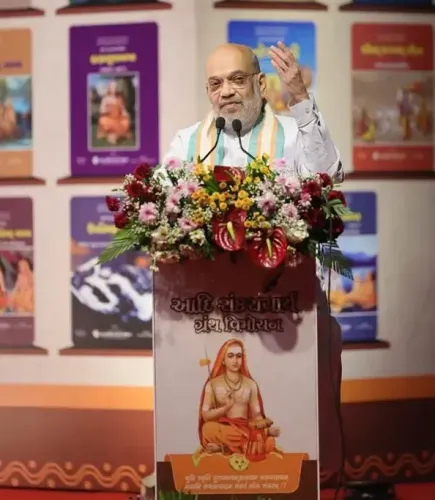 क्या गुजराती में प्रकाशित आदि शंकराचार्य की ग्रंथावली युवाओं के लिए अनमोल खजाना है?