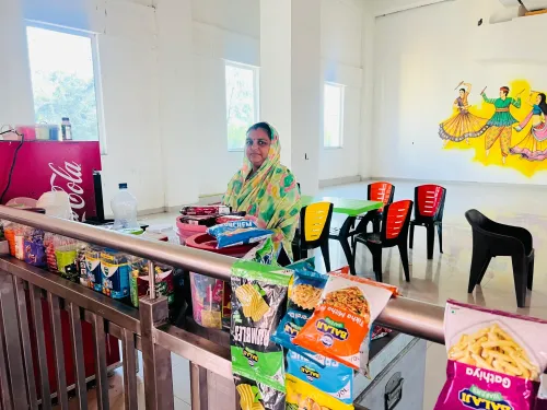 How is Gujarat's Mission Mangalam Transforming SHGs into Local Enterprise Powerhouses?