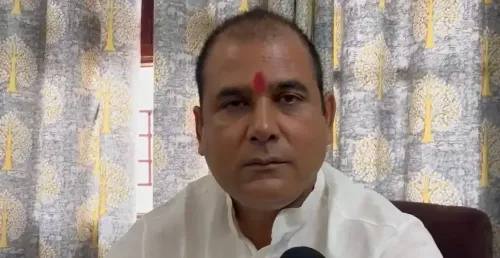 क्या दादरी घटना पर गुर्जरों के समर्थन में भाजपा विधायक नंद किशोर ने कदम बढ़ाया?