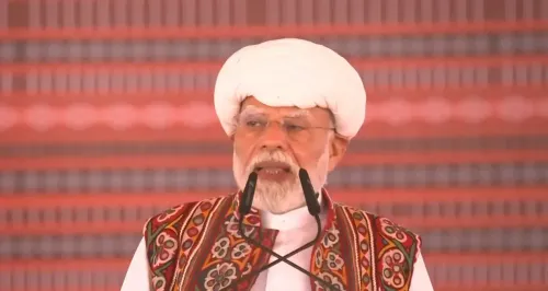 पीएम मोदी का बनासकांठा में किसानों को संदेश: 5 योजनाओं से ₹50 लाख करोड़ का लाभ