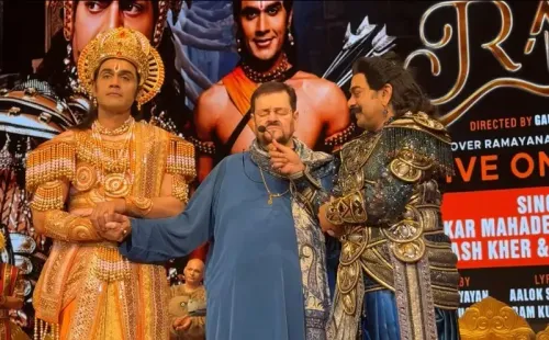 क्या 'हमारे राम' नाटक के दौरान नितिन मुकेश ने भजन गाकर सभी को भावुक किया?