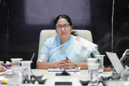 क्या दिल्ली सीएम रेखा गुप्ता ने हमले के 2 हफ्ते बाद सुरक्षा के बीच 'जन सुनवाई' की?