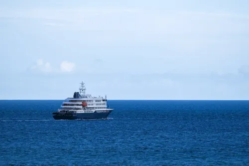 Hantavirus cruise ship MV Hondius docks in Rotterdam; 3 dead, Canada confirms case