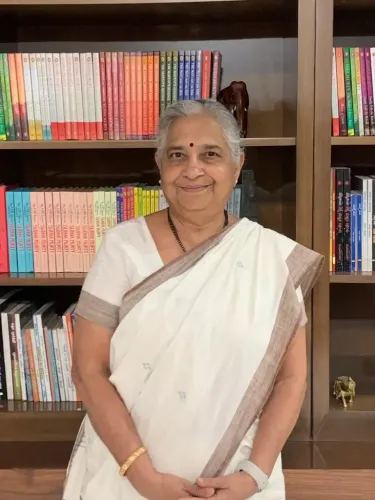 क्या हैप्पी बर्थडे सुधा मूर्ति ने महिलाओं के लिए शिक्षा और रोजगार की मांग उठाई?