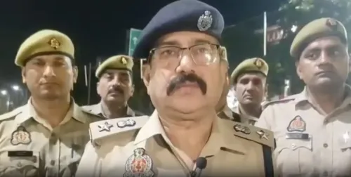 हापुड़ में बारातियों से भरी बस और ट्रक की भीषण टक्कर, छह की जान गई, सात घायल