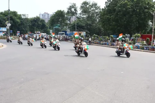 हर घर तिरंगा 2026: गौतमबुद्धनगर पुलिस की बाइक रैली में 180 पुलिसकर्मियों ने फहराया देशभक्ति का परचम