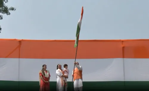 हर घर तिरंगा अभियान: जेपी नड्डा ने आवास पर फहराया तिरंगा, राम मोहन नायडू ने रैली का नेतृत्व किया