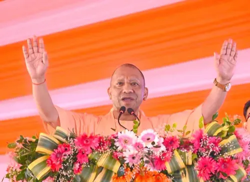 सीएम योगी का बड़ा फैसला: हर विकास खंड में साप्ताहिक चौपाल, मौके पर मिलेगा जन समस्याओं का समाधान