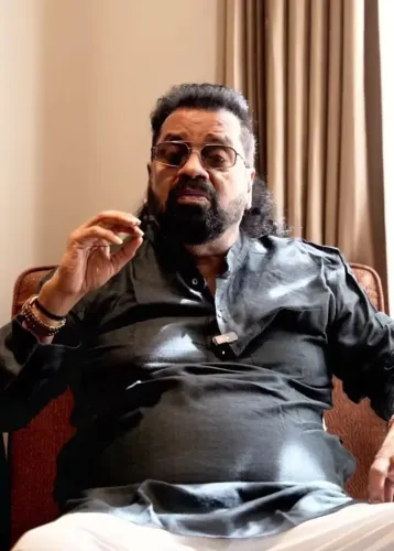 What Did Hariharan Say About Working with R D Barman?