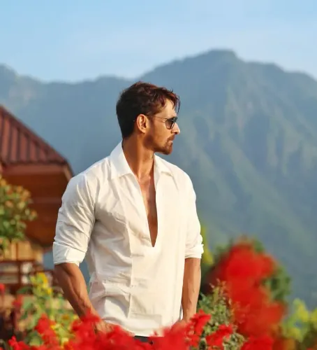 Is Harshvardhan Rane Ready to Wrap Up His Last Day in Kashmir for ‘Silaa’?