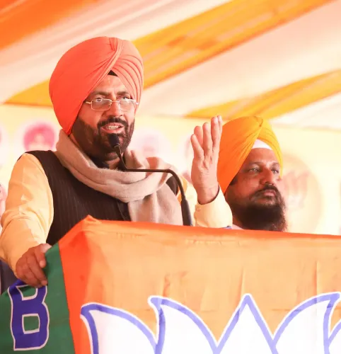 How is Haryana CM Saini Encouraging the Saini Community to Establish a BJP Government in Punjab?