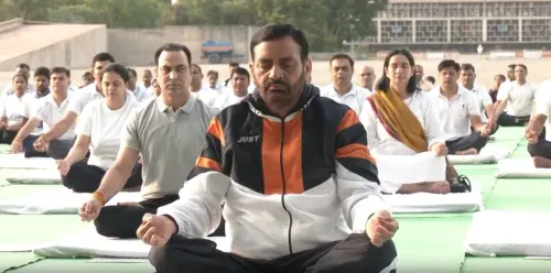 अंतरराष्ट्रीय योग दिवस 2026: हरियाणा विधानसभा में सीएम नायब सिंह सैनी ने किया योगाभ्यास, बोले — योग भारत की सांस्कृतिक विरासत का वैश्विक सम्मान