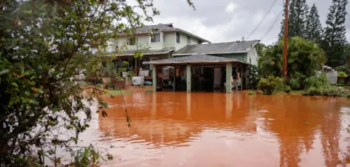 ओआहू द्वीप पर 'कोना' तूफान से आई बाढ़: तबाही और खतरे की स्थिति
