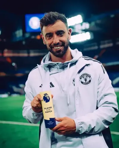 Owen Hargreaves Calls Bruno Fernandes the Premier League's Elite as Man Utd Nears UCL Qualification