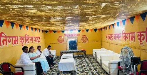 लखनऊ में हीट वेव से राहत: नगर निगम के 'कूलिंग पॉइंट' पर मिल रहा पेयजल और विश्राम, 150+ स्थानों पर कैनोपी