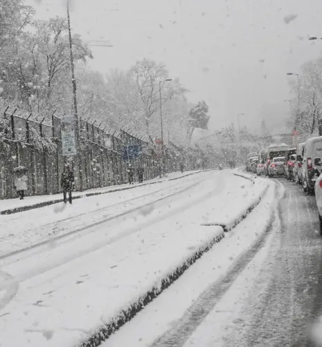 Severe Snowfall Disrupts Turkey's Central Anatolia and Eastern Regions