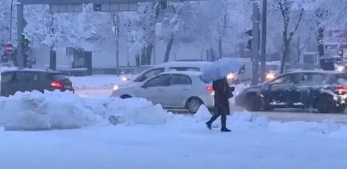 Severe Snowfall Disrupts Electricity for Thousands in Bosnia and Herzegovina
