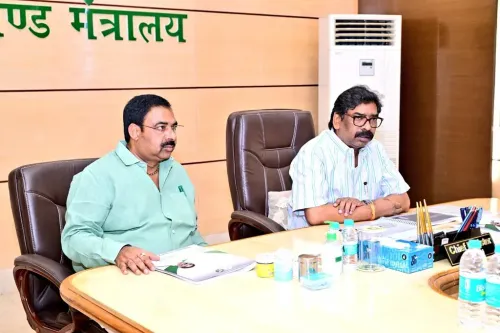 Hemant Soren Reviews Industries Dept, Pushes Davos and Textile Plans