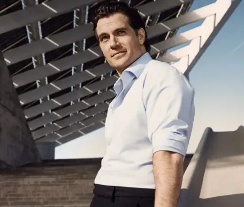 Henry Cavill Considers Himself Too Old for James Bond Role