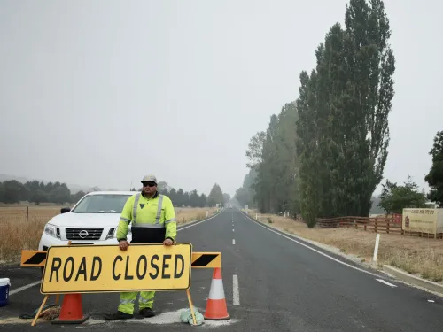 Severe Bushfire Alert Issued for Tasmania's West Coast