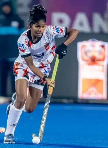 Are HIL: Ranchi Royals’ Beauty Dung Dung and Sangita Kumari Ready to Captivate Their Home Crowd in Season 2?