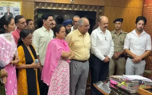 क्या हिमाचल प्रदेश के कुल्लू के अखाड़ा बाजार में भूस्खलन का कहर होगा? विस्थापितों के लिए पुनर्वास योजना की जल्द आवश्यकता?