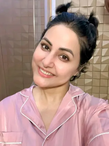 Is Hina Khan Finally Wearing Pigtails After 1.5 Years?