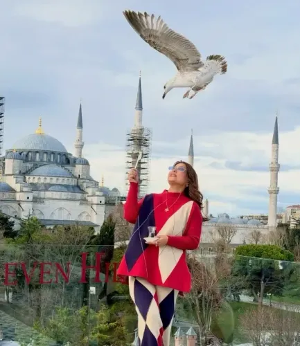 Is Hina Khan Embracing Istanbul's Mornings with Birds and Breakfast?