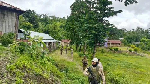 मणिपुर: कांगपोकपी के कुकी गांव पर बम हमला, 3 घायल; KIM ने केंद्रीय बलों से तत्काल कार्रवाई माँगी