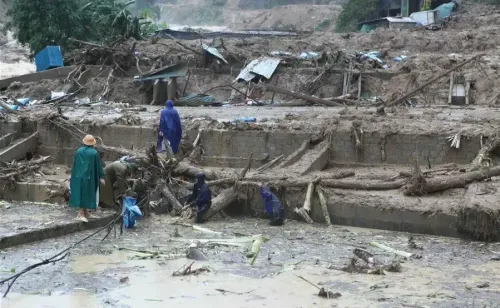 क्या वियतनाम में आई बाढ़ ने 8 लोगों की जान ले ली, 3 लोग लापता हैं?
