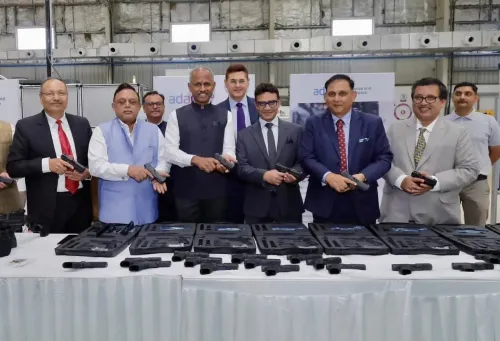 अदाणी डिफेंस ने भारतीय सेना को 2,000 स्वदेशी 'प्रहार' लाइट मशीन गन का वितरण कर किया बड़ा कामयाबी