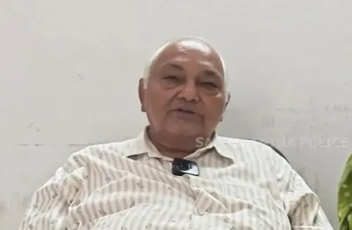 साबरकांठा में 'डिजिटल अरेस्ट' स्कैम: बैंककर्मी और पुलिस ने 75 वर्षीय दंपति को ₹2 लाख व 25 तोला सोना गँवाने से बचाया