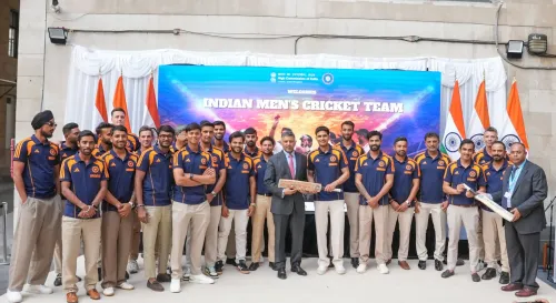 क्या गिल एंड कंपनी ने भारतीय उच्चायोग का दौरा कर विशेष क्रिकेट बैट भेंट किया?