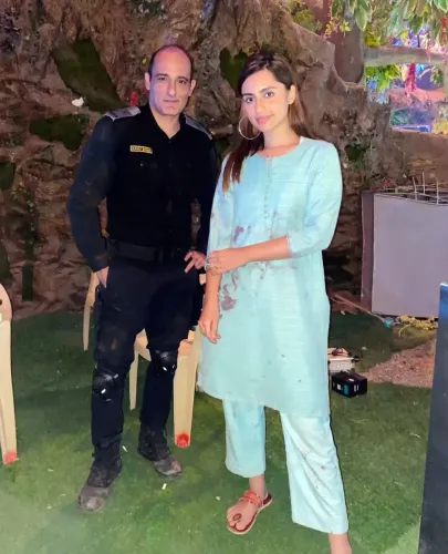 क्या अक्षय खन्ना के साथ स्क्रीन साझा करना अनुष्का लुहार के लिए सपना सच हुआ?