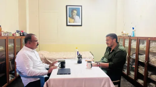 बारामती उपचुनाव: <b>रोहित पवार</b> की <b>कांग्रेस</b> से अपील, <b>सुनेत्रा पवार</b> के चुनाव के लिए नामांकन वापस लें