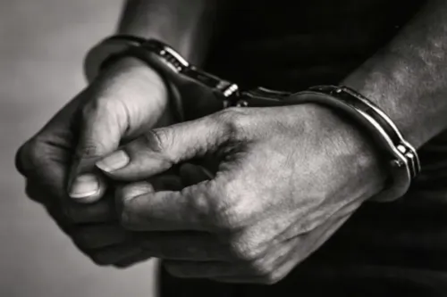 भागलपुर में भूमि माफिया के खिलाफ पुलिस की कार्रवाई: आठ गिरफ्तार