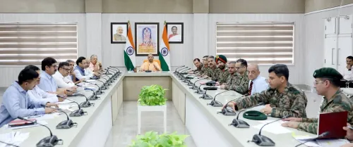 क्या मुख्यमंत्री योगी आदित्यनाथ ने गोमती नदी के पुनरुद्धार कार्य की समीक्षा की?