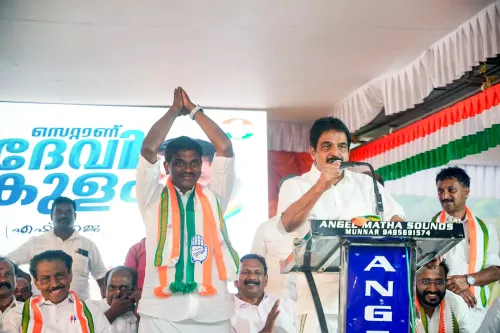 कांग्रेस का सीपीआई(एम) समर्थित टीवी चैनल के खिलाफ चुनाव आयोग और पुलिस में शिकायत दर्ज