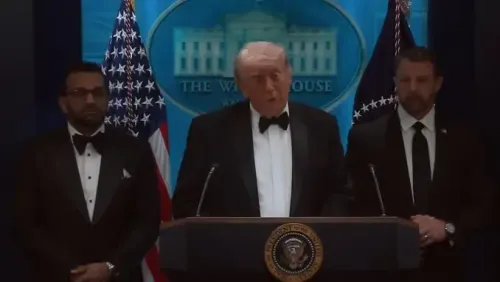 ट्रंप बोले — राष्ट्रपति पद 'खतरनाक पेशा', व्हाइट हाउस के पास फायरिंग के बाद भी हिंसा से नहीं डरूंगा