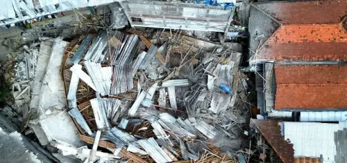 इंडोनेशिया में स्कूल की दीवार गिरने से 53 लोगों की मौत क्यों हुई?