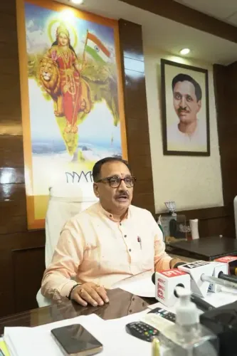 वीरेंद्र सचदेवा ने बाढ़ राहत कार्य में शामिल न होने पर केजरीवाल और आतिशी पर सवाल उठाए