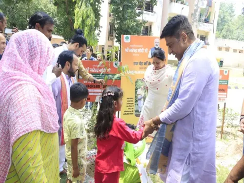 'एक पेड़ मां के नाम': NDMC उपाध्यक्ष कुलजीत सिंह चहल ने चाणक्यपुरी में किया वृक्षारोपण, बताया भावनात्मक आंदोलन
