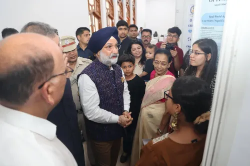 किरोड़ीमल कॉलेज में एलजी टीएस संधू ने किया इनक्यूबेशन सेंटर का उद्घाटन, छात्रों से बोले — विकसित भारत की नींव आप रखेंगे